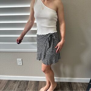 Abercrombie & Fitch Black and White Asymmetrical Mini Wrap Skirt